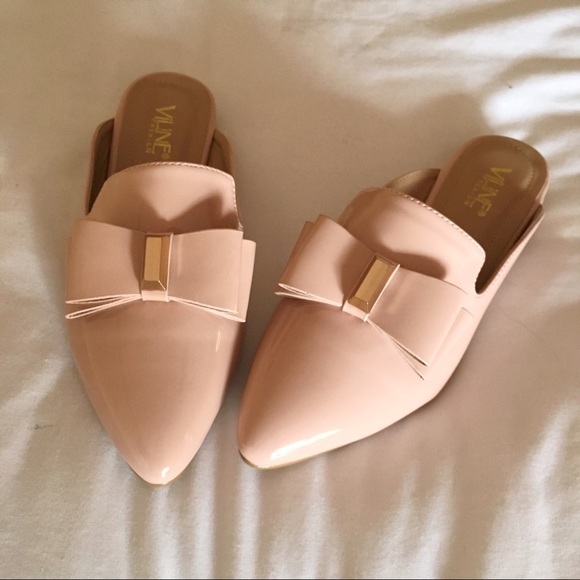 Nude Pink backless flat mules, gold stripe on hill - Picture 2 of 6